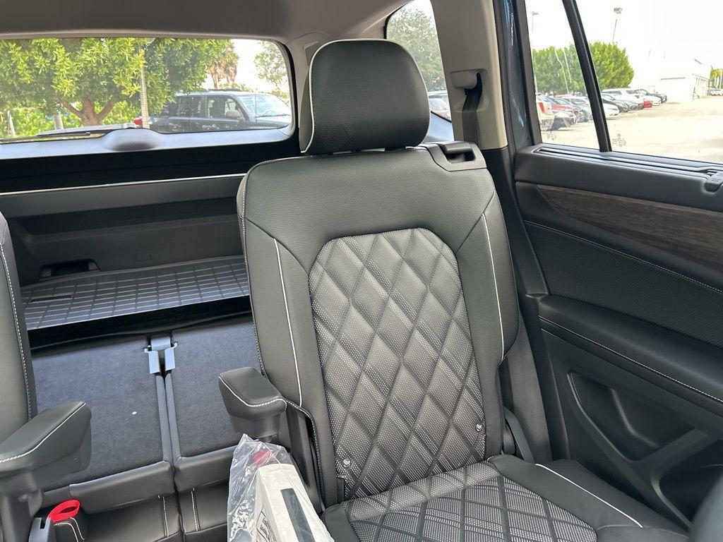 new 2026 Volkswagen Atlas car, priced at $54,566