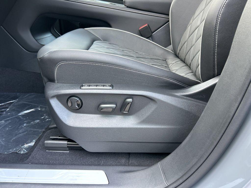 new 2026 Volkswagen Atlas car, priced at $54,566