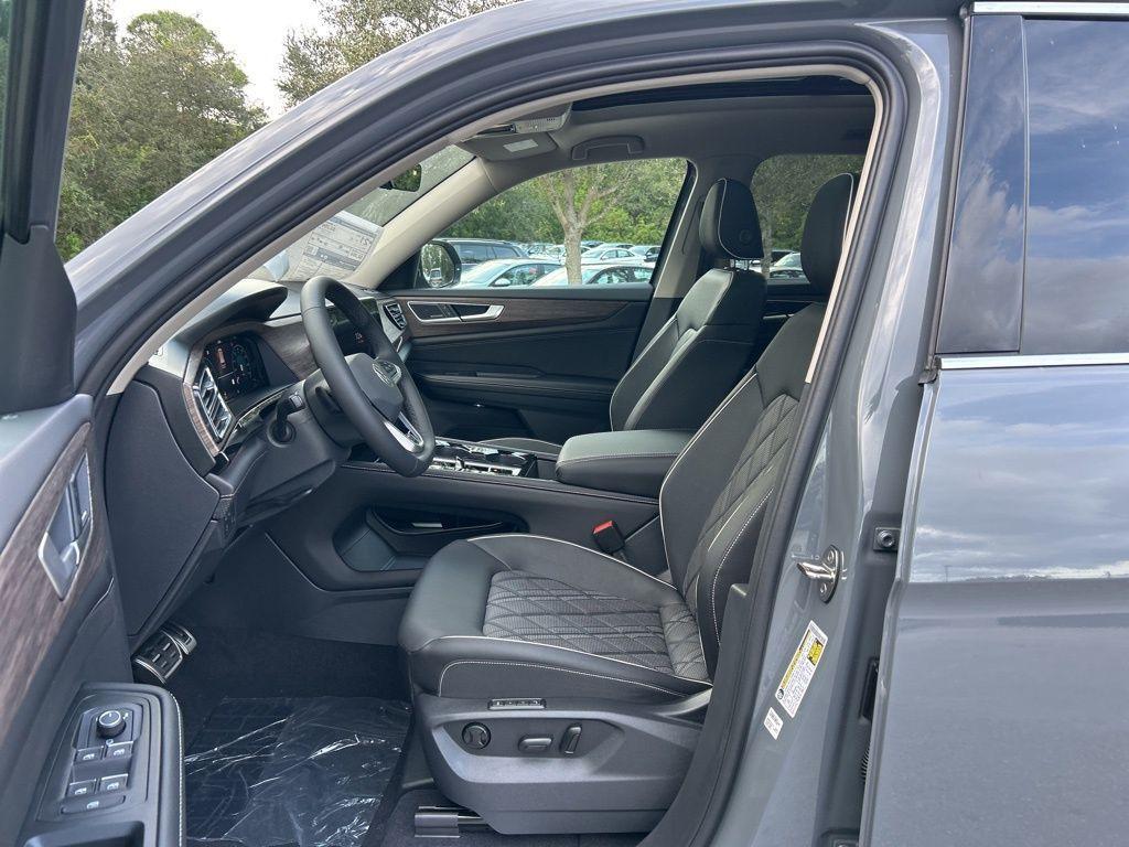 new 2026 Volkswagen Atlas car, priced at $54,566