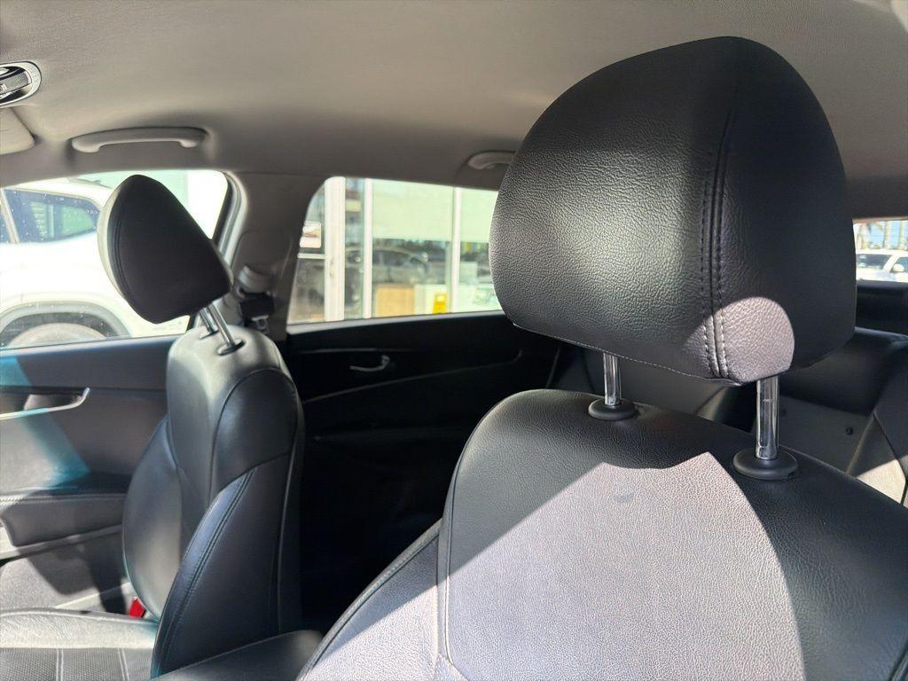 used 2020 Kia Sorento car, priced at $14,735