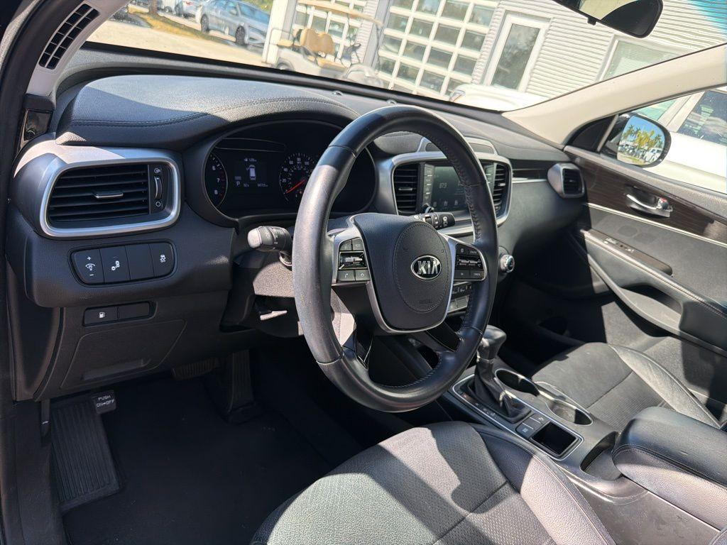 used 2020 Kia Sorento car, priced at $14,735