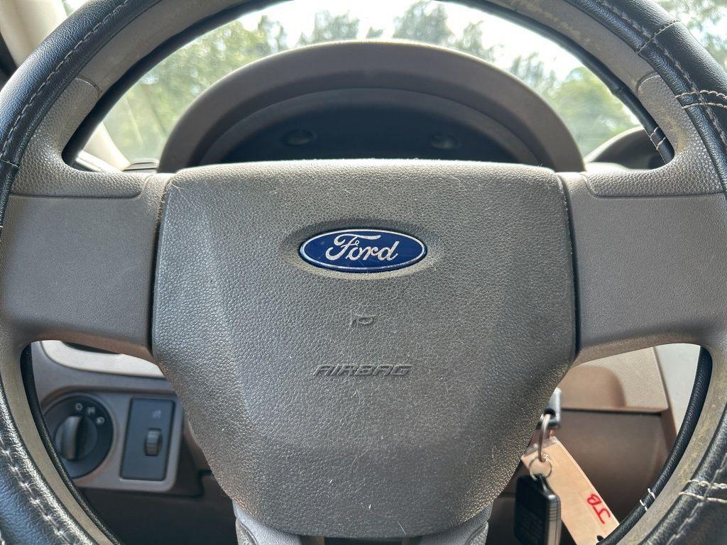 used 2009 Ford Focus car, priced at $5,680