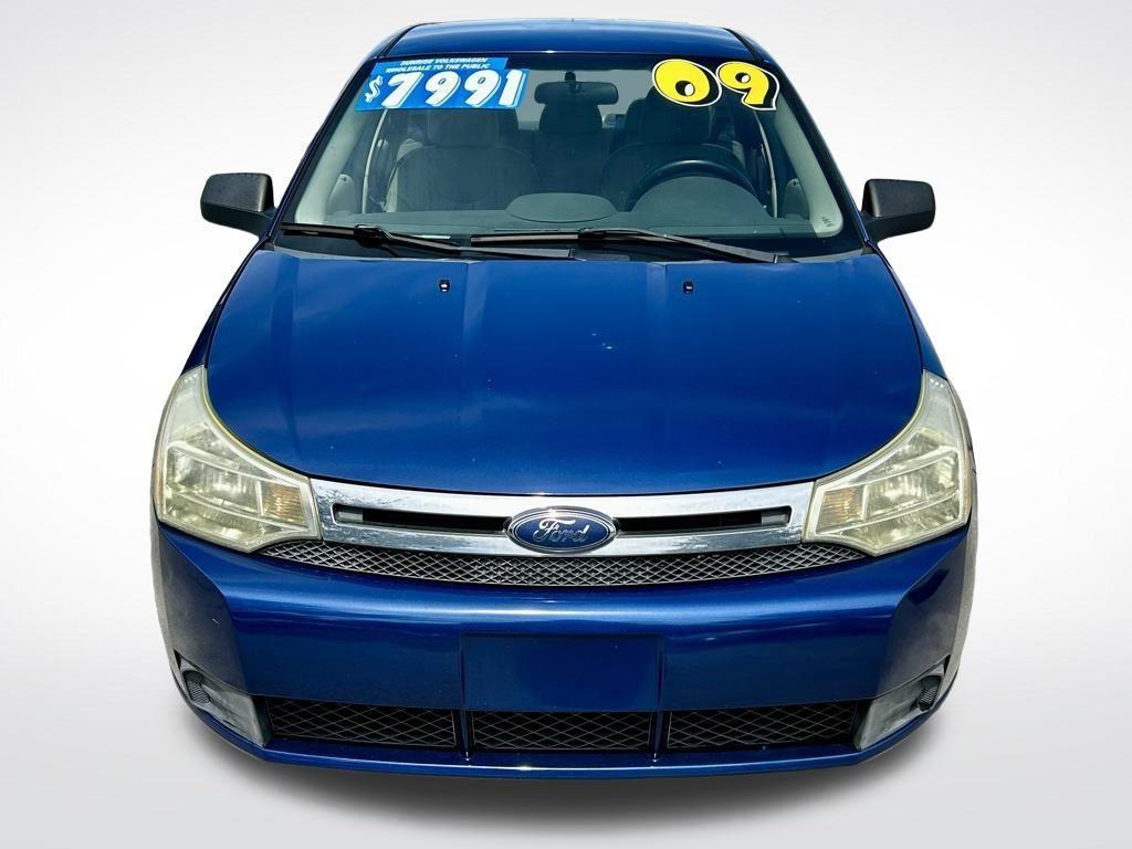 used 2009 Ford Focus car, priced at $5,680