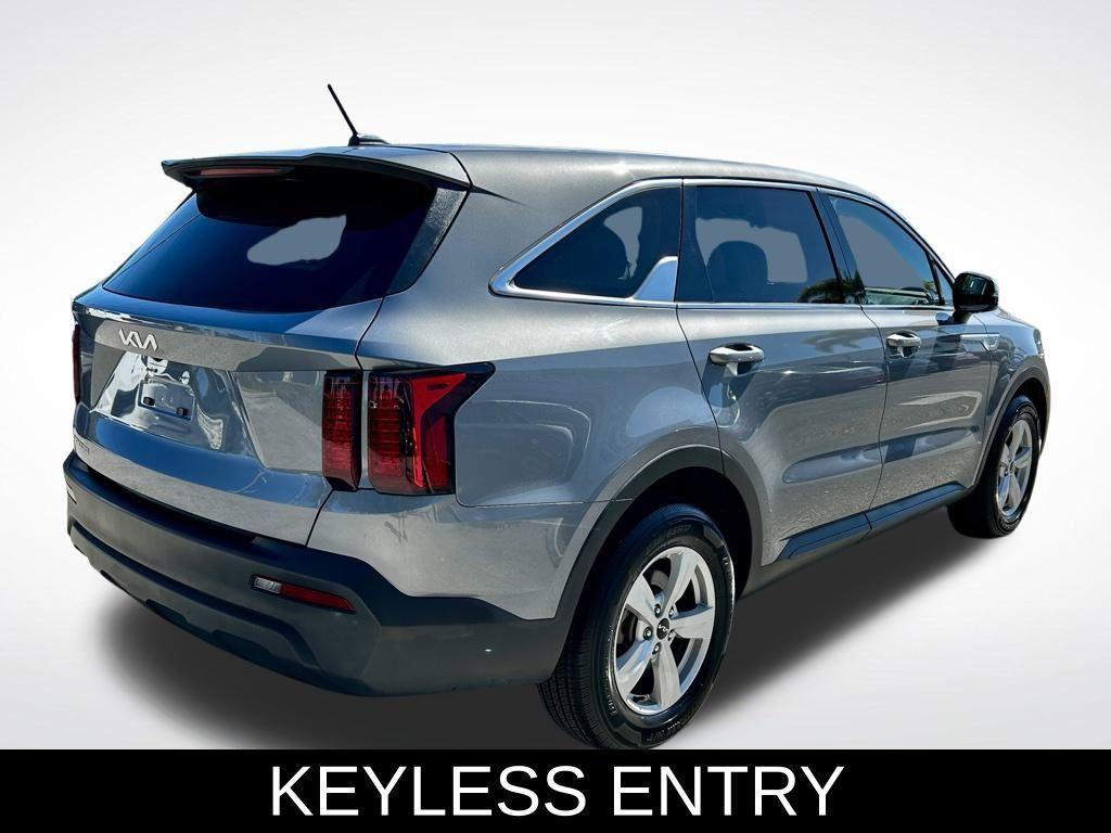 used 2023 Kia Sorento car, priced at $19,995