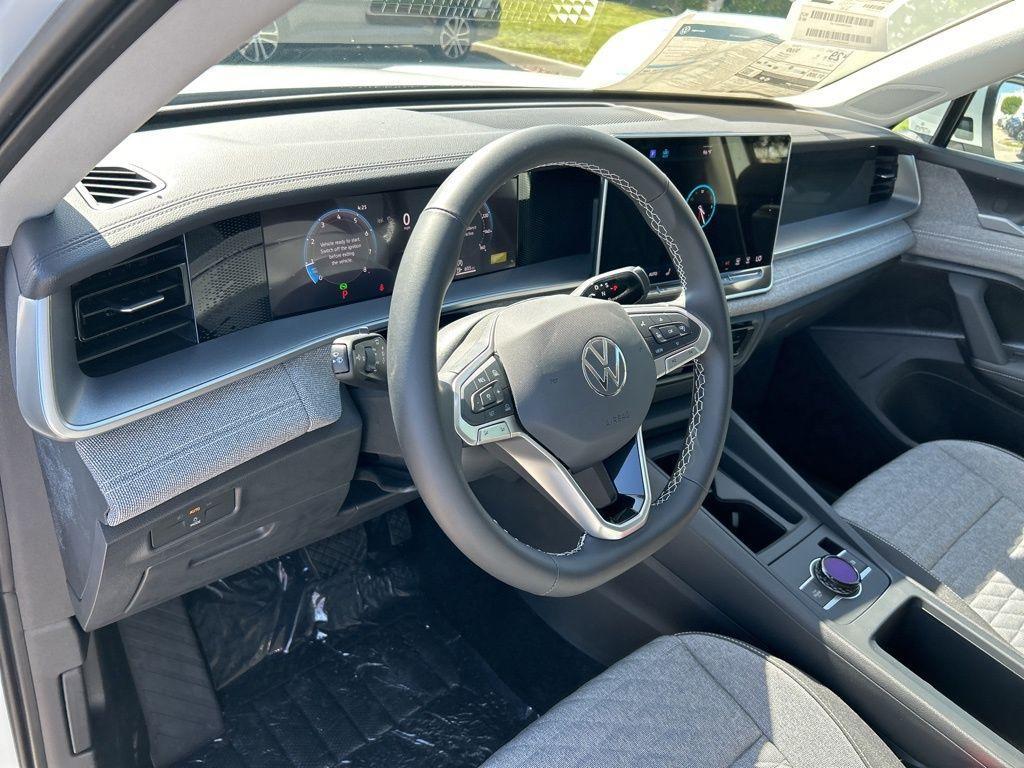 new 2025 Volkswagen Tiguan car, priced at $30,200