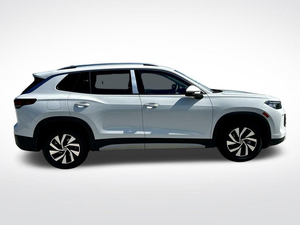new 2025 Volkswagen Tiguan car, priced at $30,200
