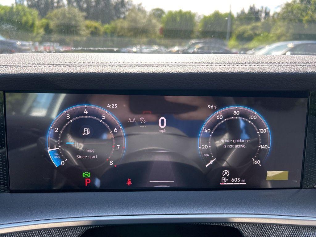 new 2025 Volkswagen Tiguan car, priced at $30,200