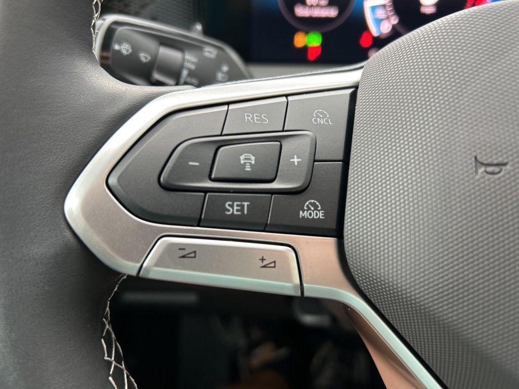 new 2025 Volkswagen Tiguan car, priced at $30,487