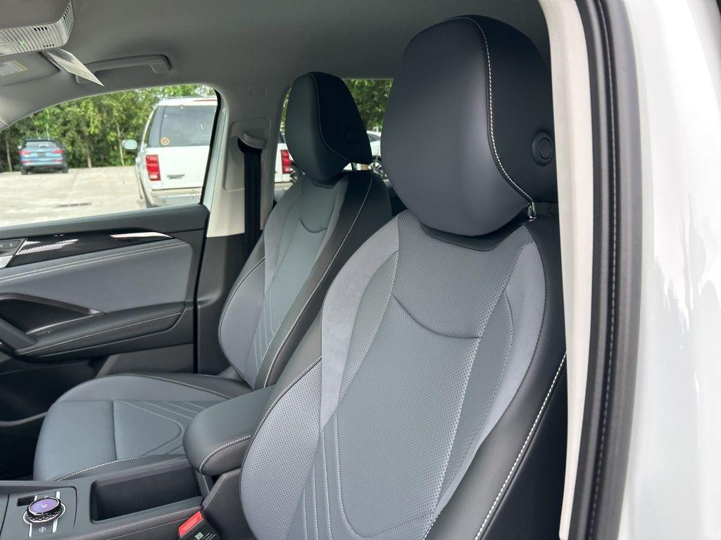 new 2025 Volkswagen Tiguan car, priced at $30,487