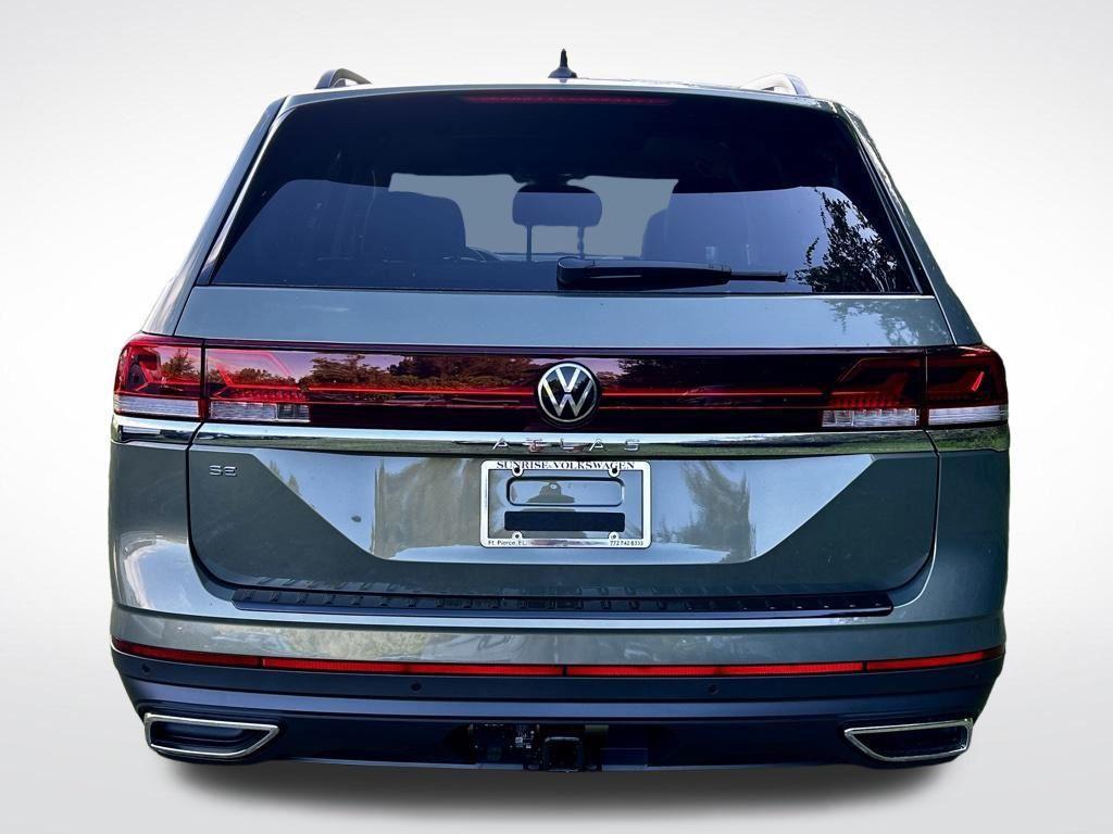 new 2026 Volkswagen Atlas car, priced at $44,143