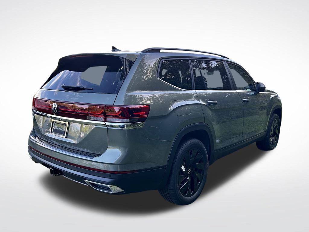 new 2026 Volkswagen Atlas car, priced at $44,143