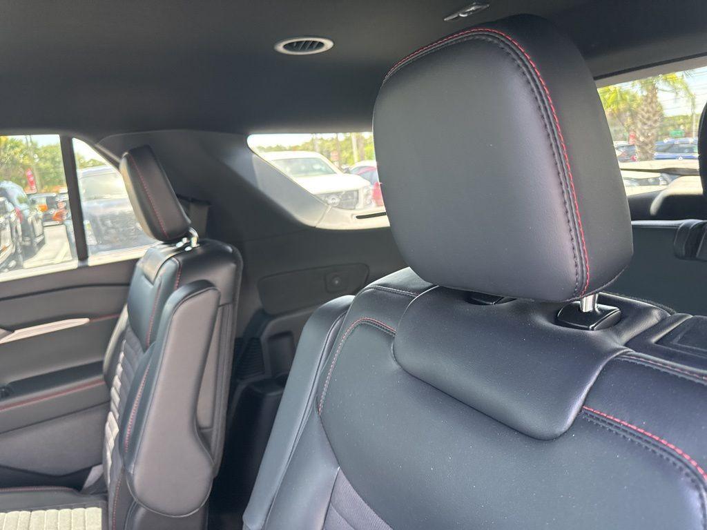 used 2025 Ford Explorer car, priced at $45,304