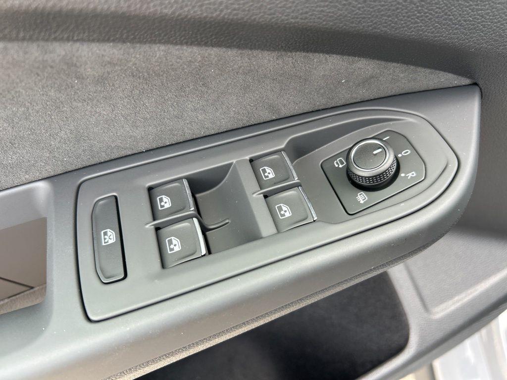 new 2025 Volkswagen Golf GTI car, priced at $36,135