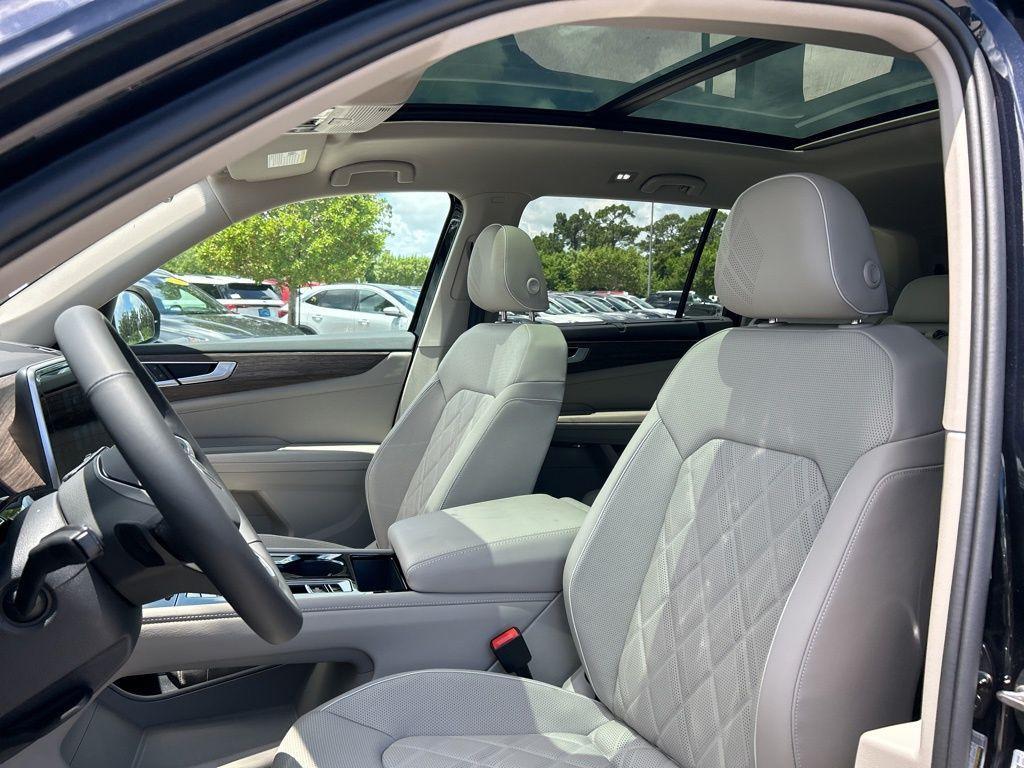 new 2025 Volkswagen Atlas car, priced at $49,450