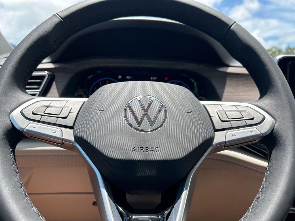 new 2025 Volkswagen Atlas car, priced at $49,450