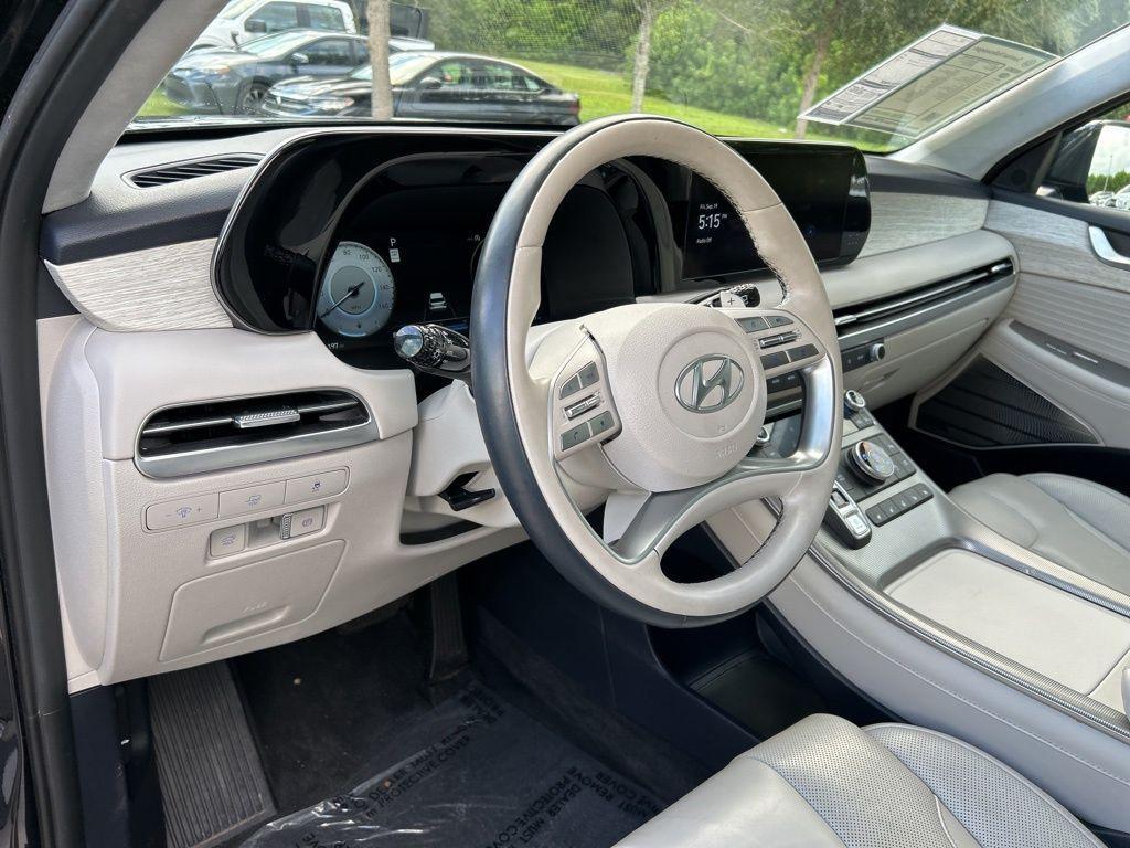 used 2024 Hyundai Palisade car, priced at $37,660