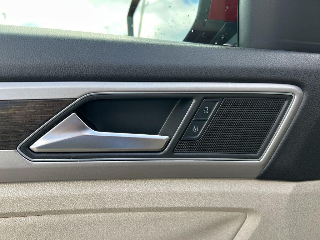 used 2019 Volkswagen Atlas car, priced at $14,921