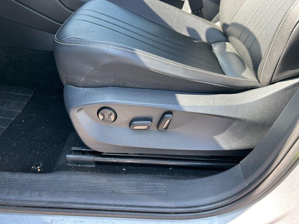 used 2022 Volkswagen Tiguan car, priced at $17,920