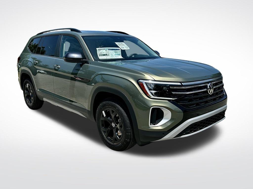 new 2025 Volkswagen Atlas car, priced at $42,151