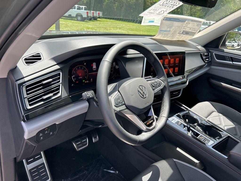 new 2025 Volkswagen Atlas car, priced at $42,151