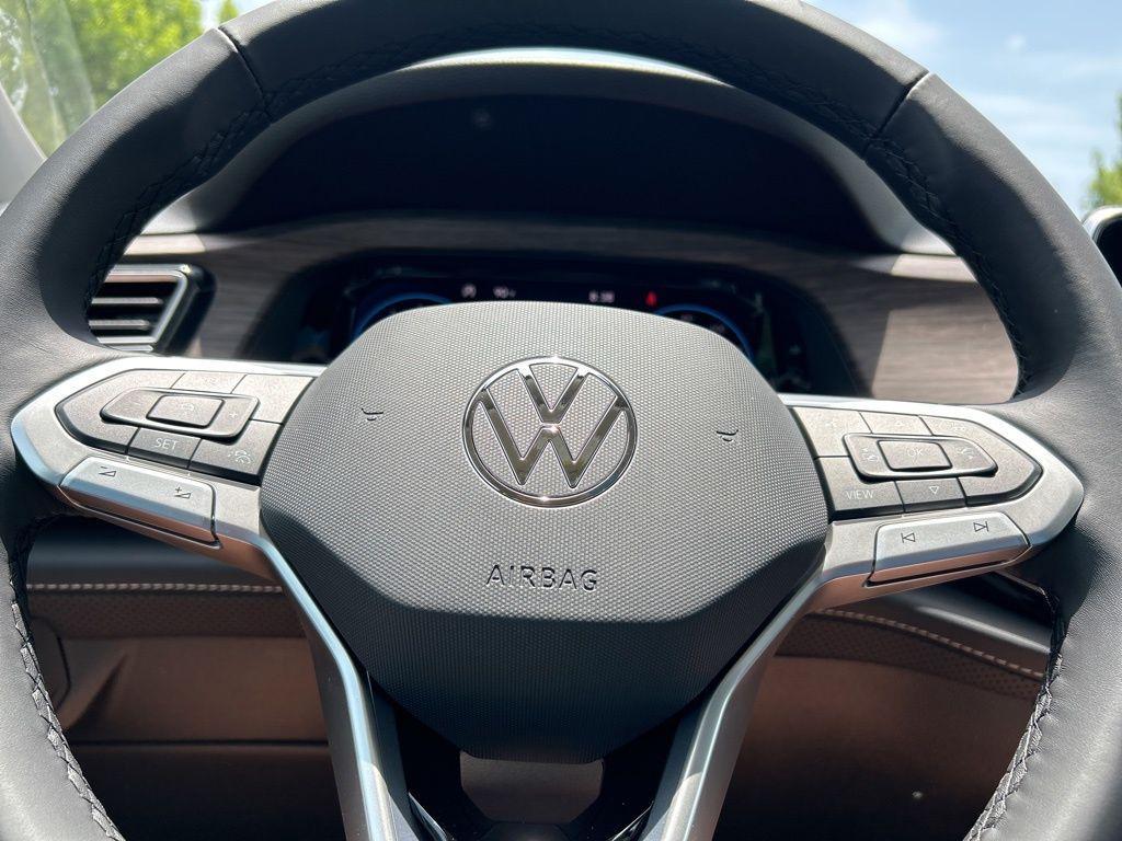 new 2025 Volkswagen Atlas car, priced at $48,971
