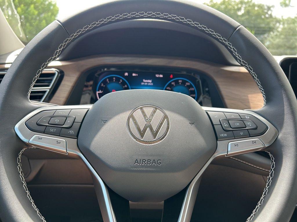 new 2026 Volkswagen Atlas car, priced at $37,383