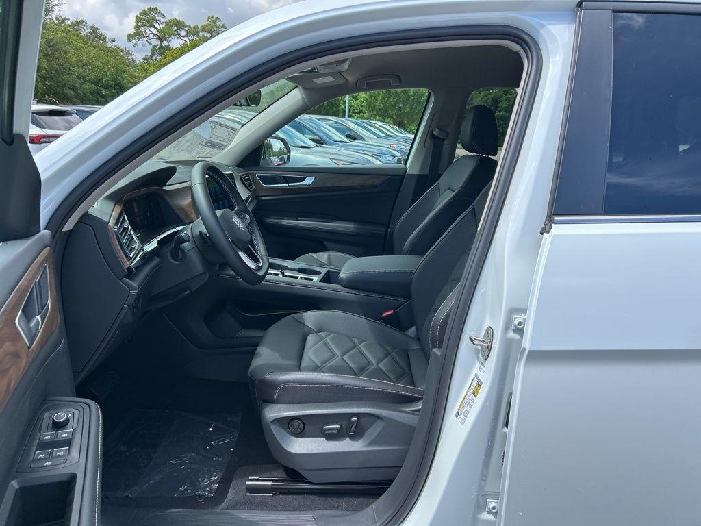 new 2026 Volkswagen Atlas car, priced at $37,383