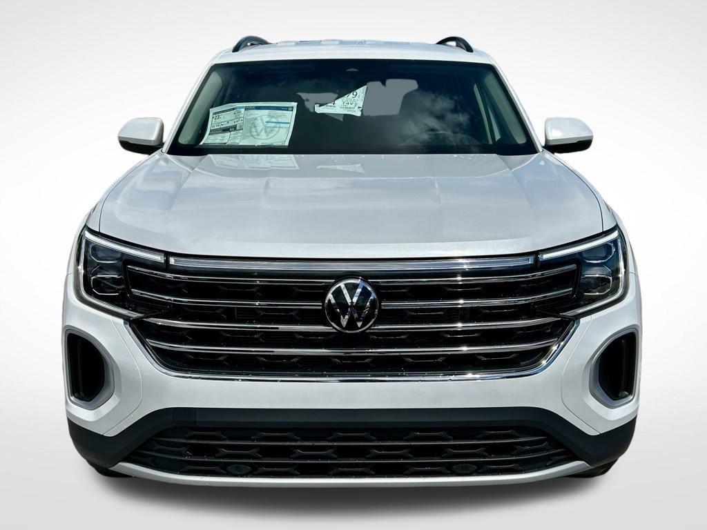 new 2026 Volkswagen Atlas car, priced at $37,383