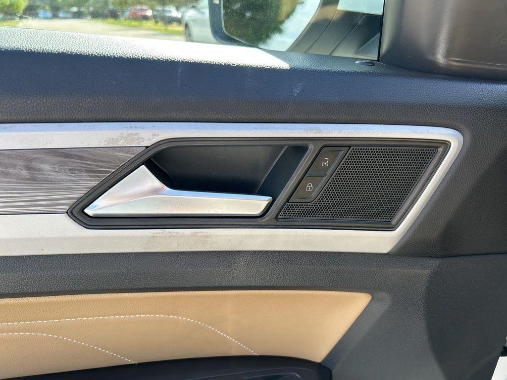 used 2022 Volkswagen Atlas Cross Sport car, priced at $25,995