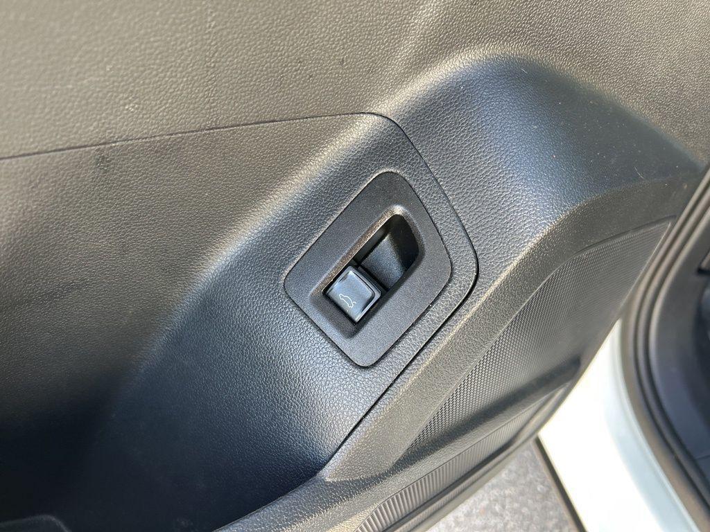 used 2022 Volkswagen Atlas Cross Sport car, priced at $25,995