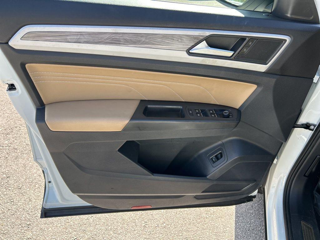 used 2022 Volkswagen Atlas Cross Sport car, priced at $25,995