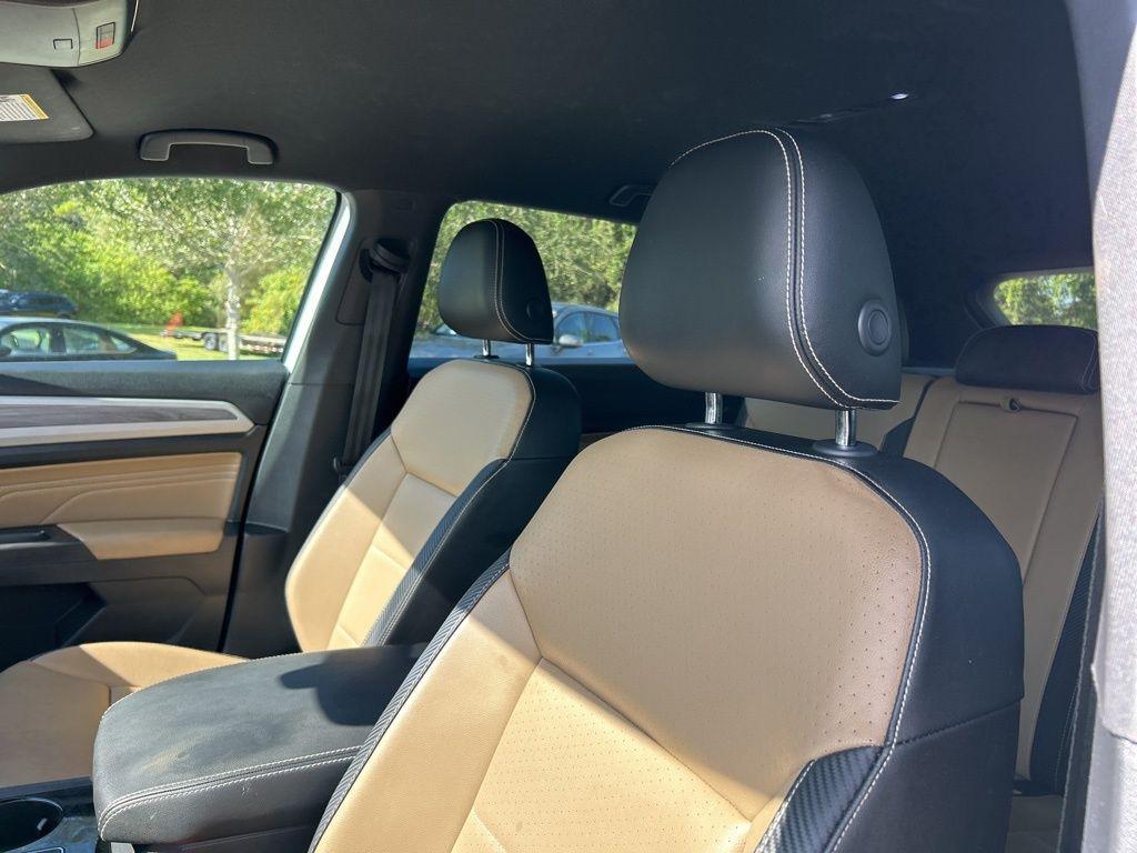 used 2022 Volkswagen Atlas Cross Sport car, priced at $25,995