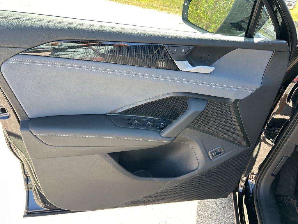 new 2025 Volkswagen Tiguan car, priced at $30,756