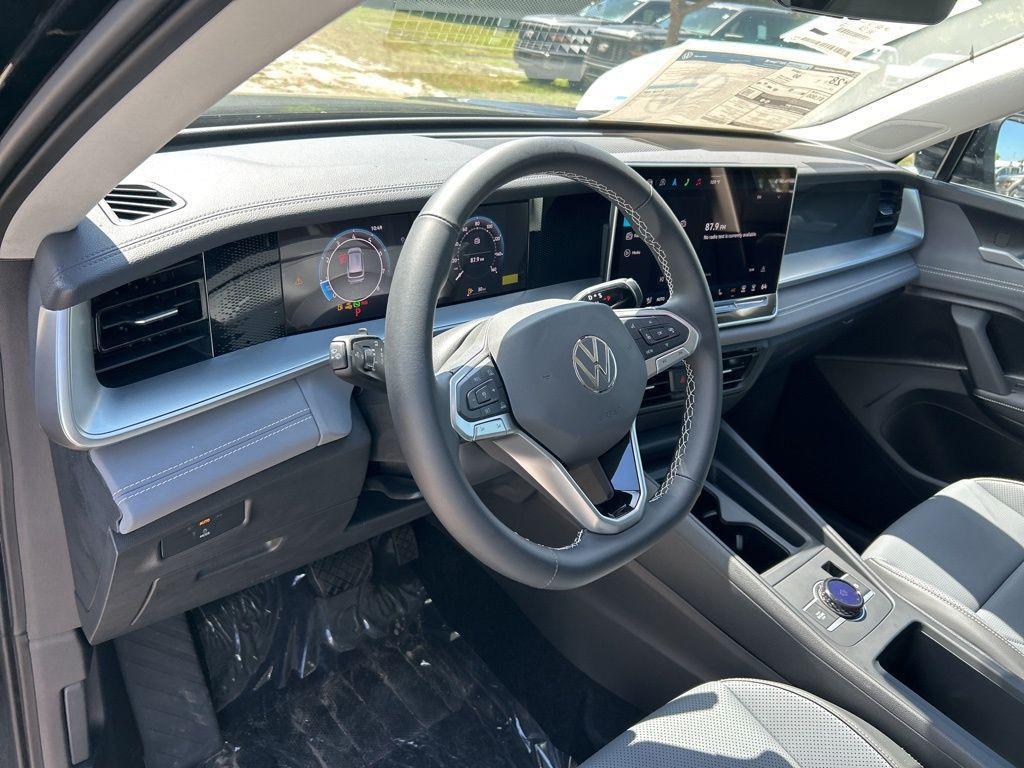 new 2025 Volkswagen Tiguan car, priced at $30,756