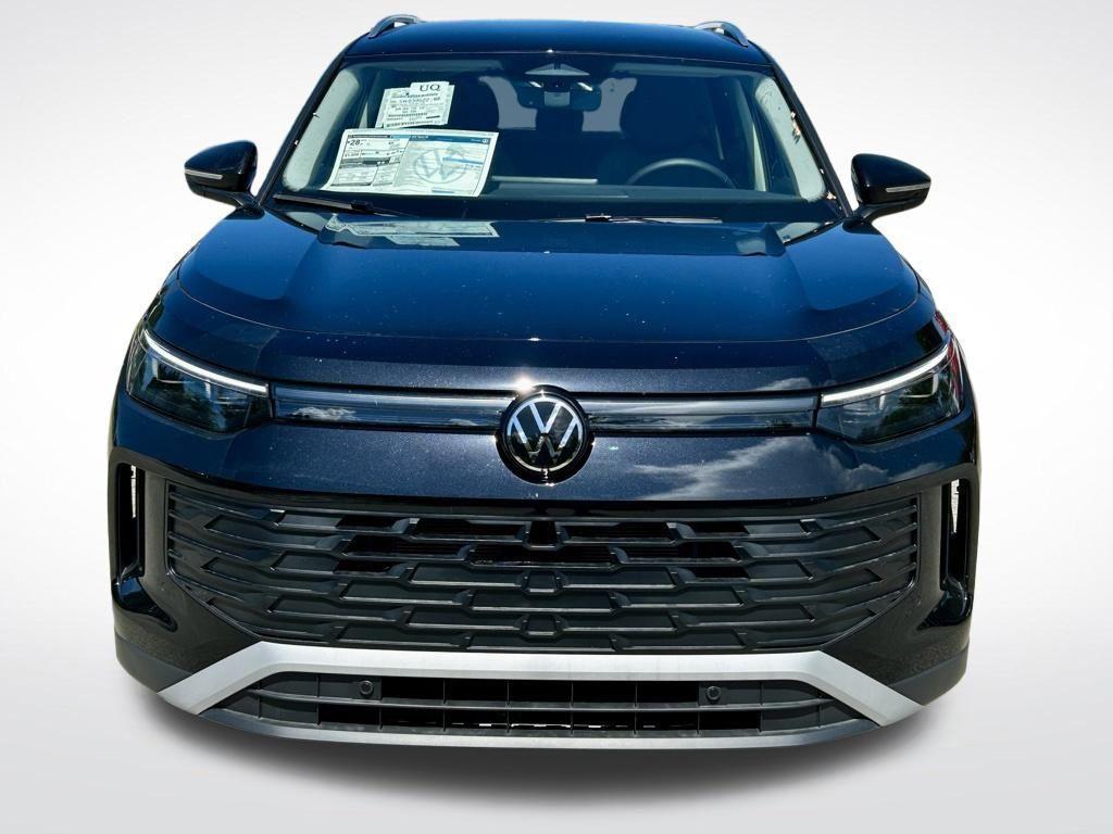 new 2025 Volkswagen Tiguan car, priced at $30,756