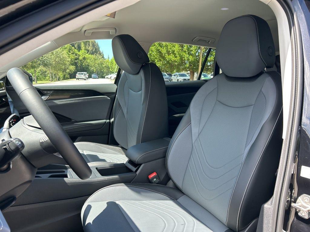 new 2025 Volkswagen Tiguan car, priced at $30,756
