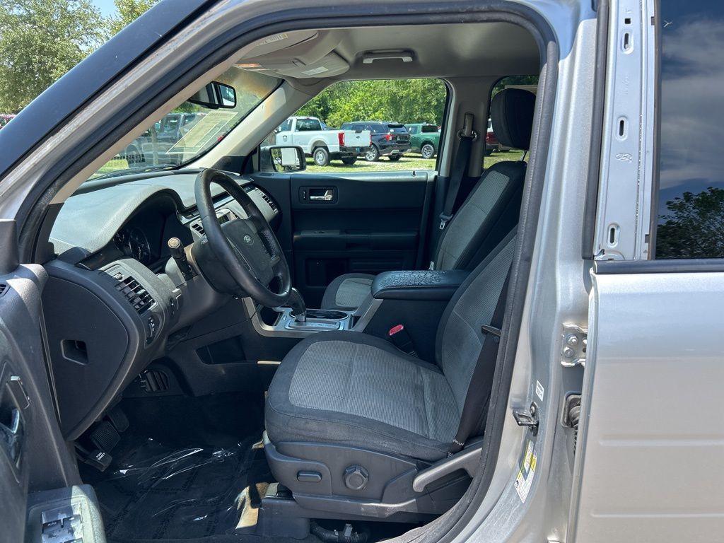 used 2010 Ford Flex car, priced at $3,499