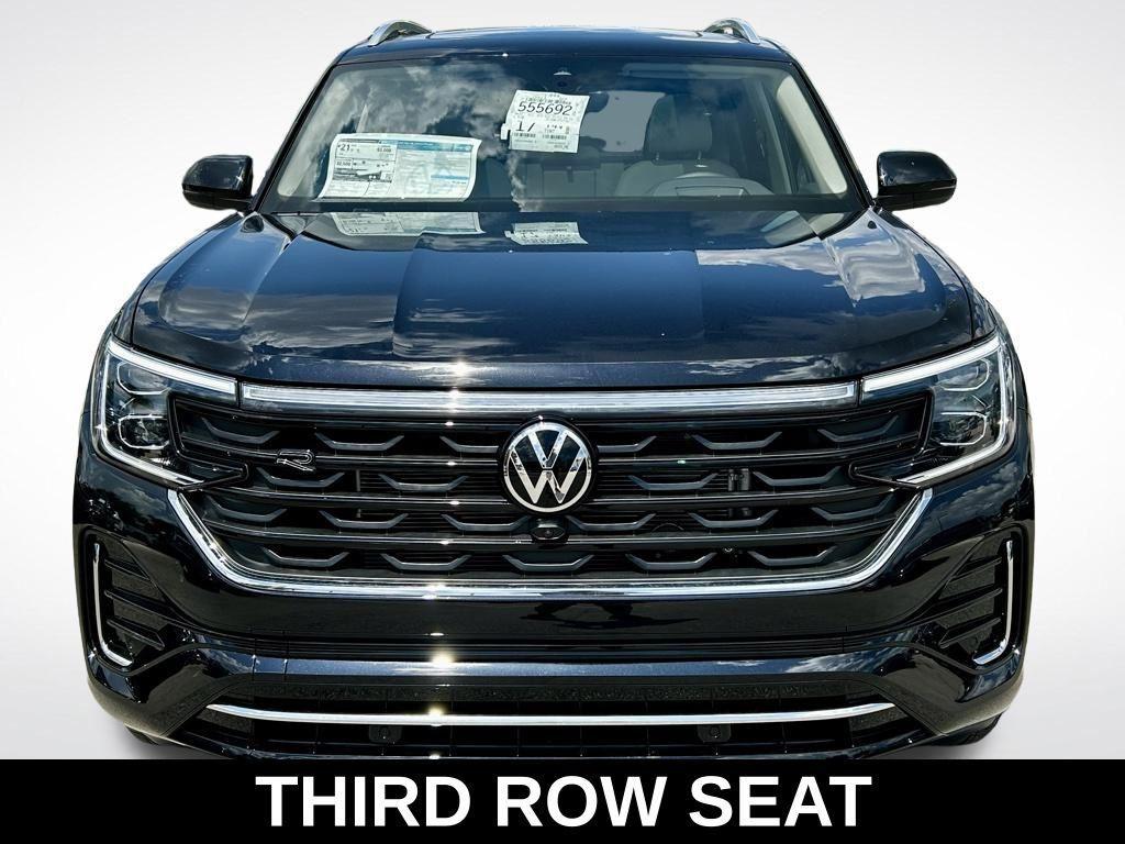 new 2025 Volkswagen Atlas car, priced at $47,673