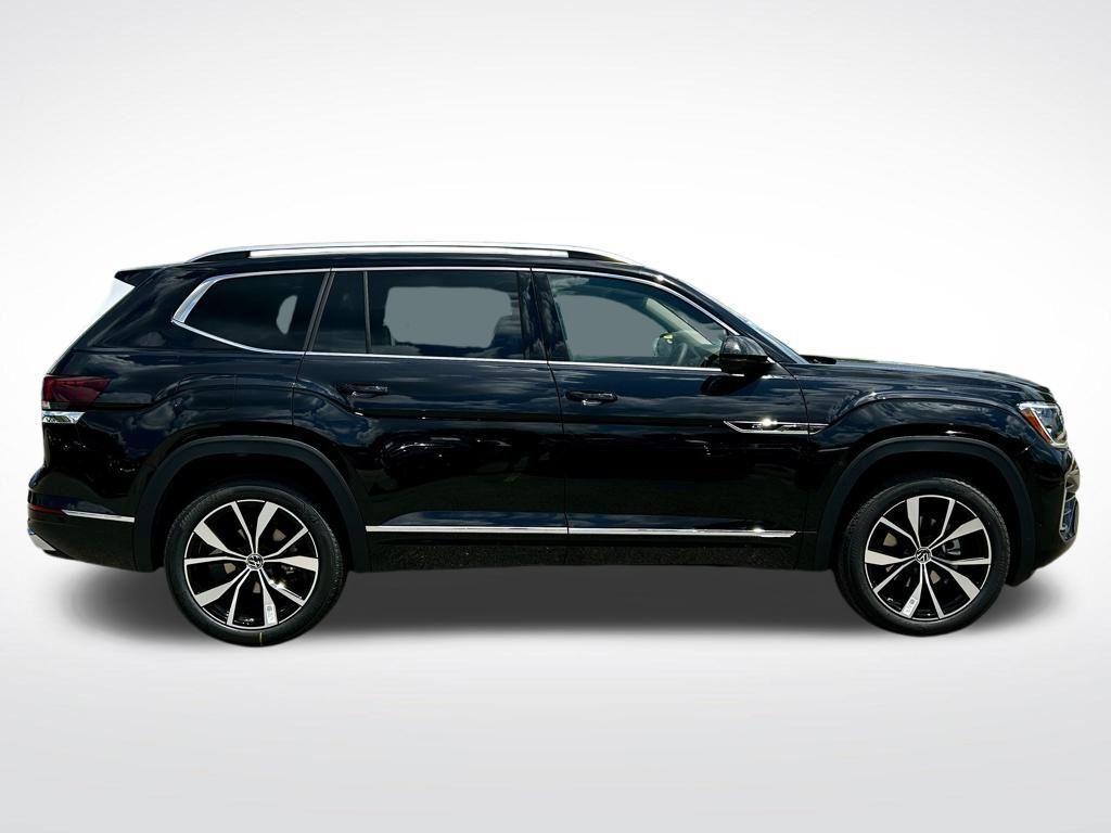 new 2025 Volkswagen Atlas car, priced at $47,877