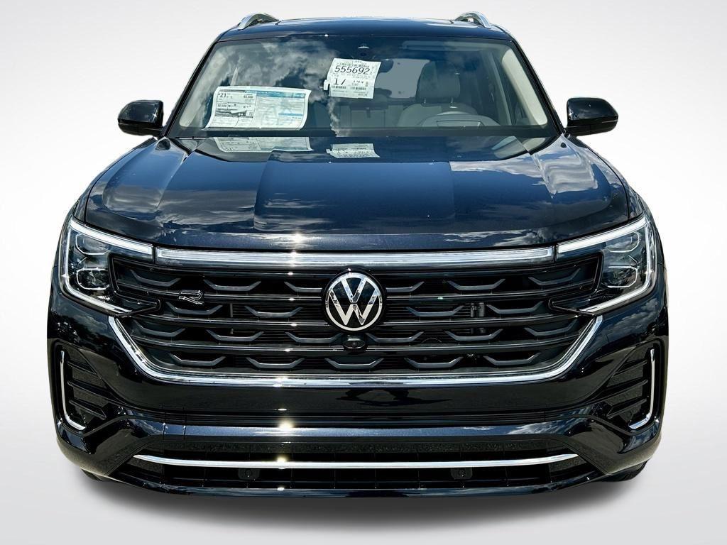 new 2025 Volkswagen Atlas car, priced at $47,877