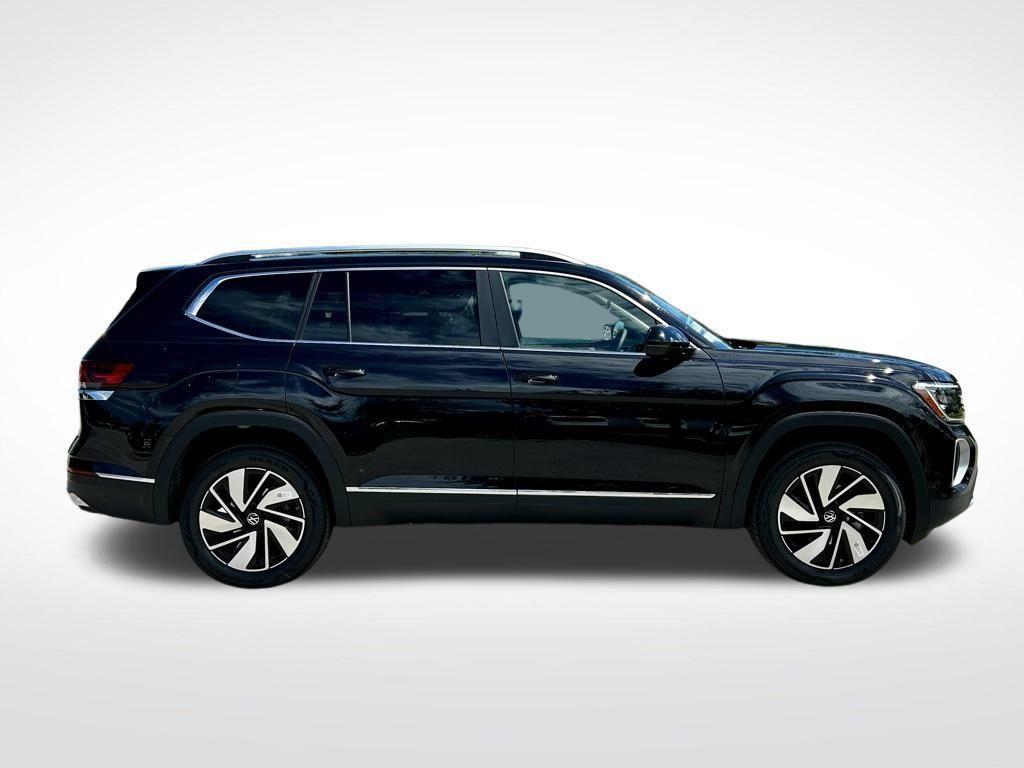 new 2026 Volkswagen Atlas car, priced at $48,282