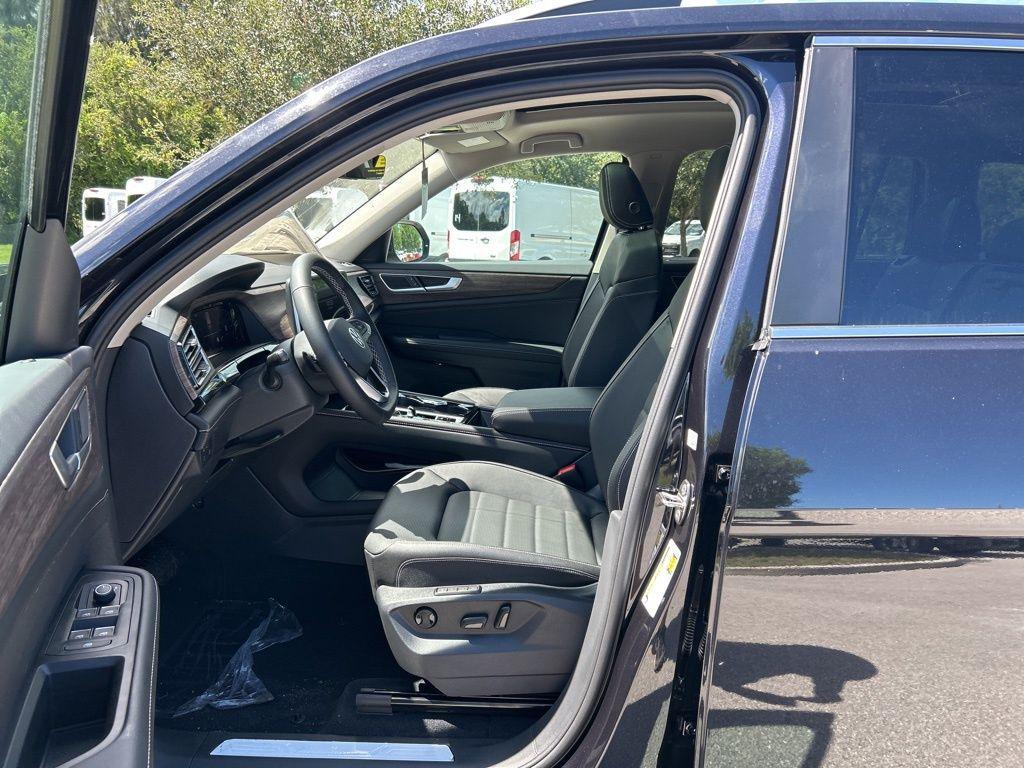 new 2026 Volkswagen Atlas car, priced at $48,282