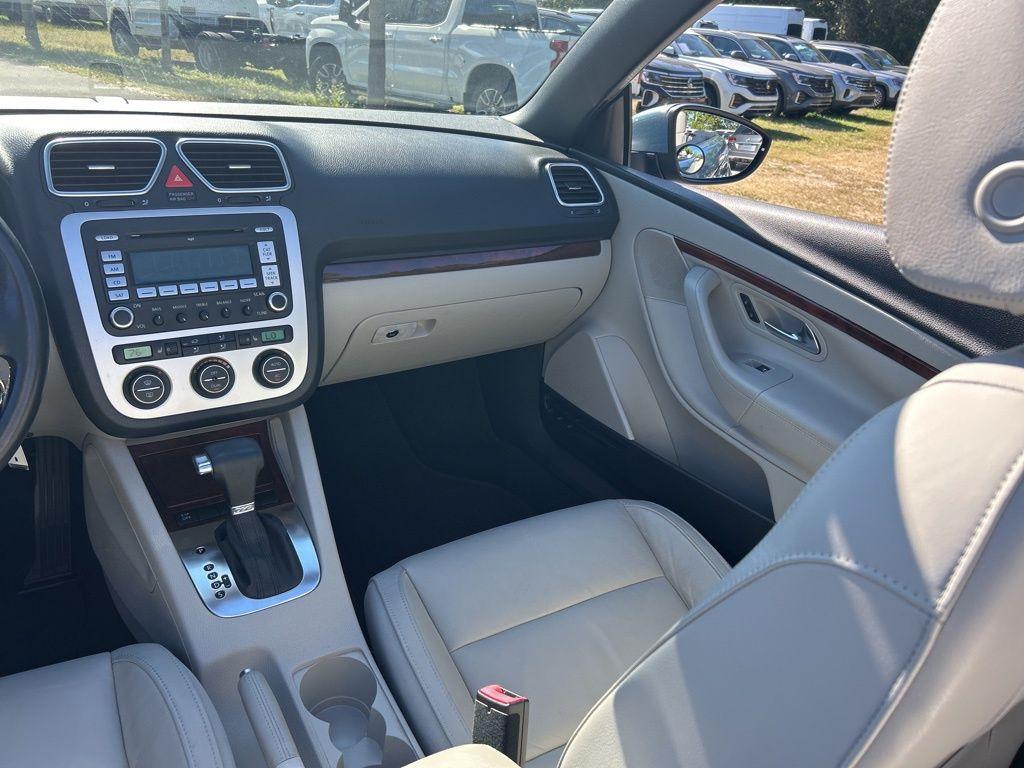 used 2009 Volkswagen Eos car, priced at $9,595