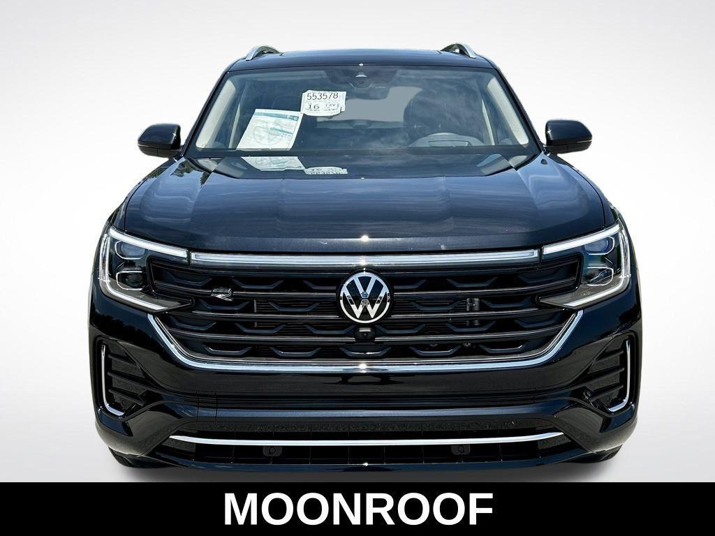 new 2025 Volkswagen Atlas car, priced at $48,371