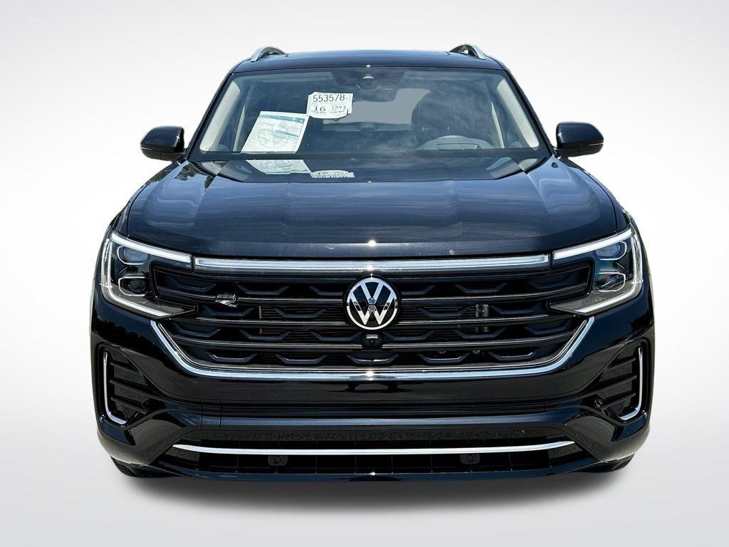new 2025 Volkswagen Atlas car, priced at $48,857