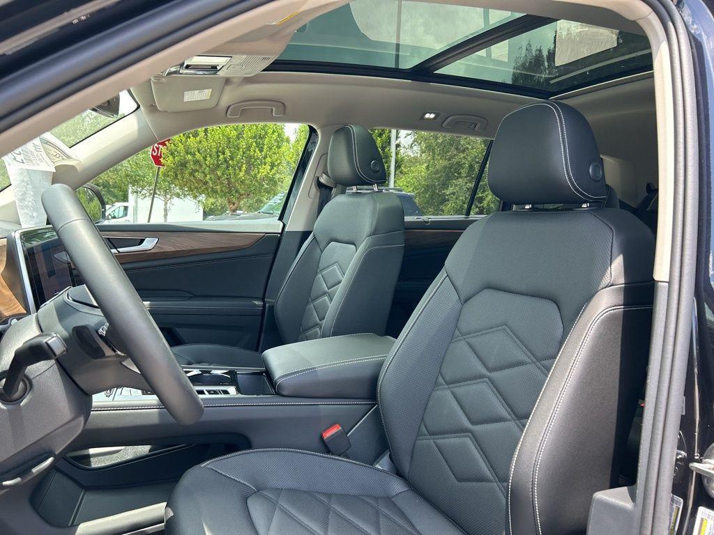 new 2025 Volkswagen Atlas car, priced at $40,968