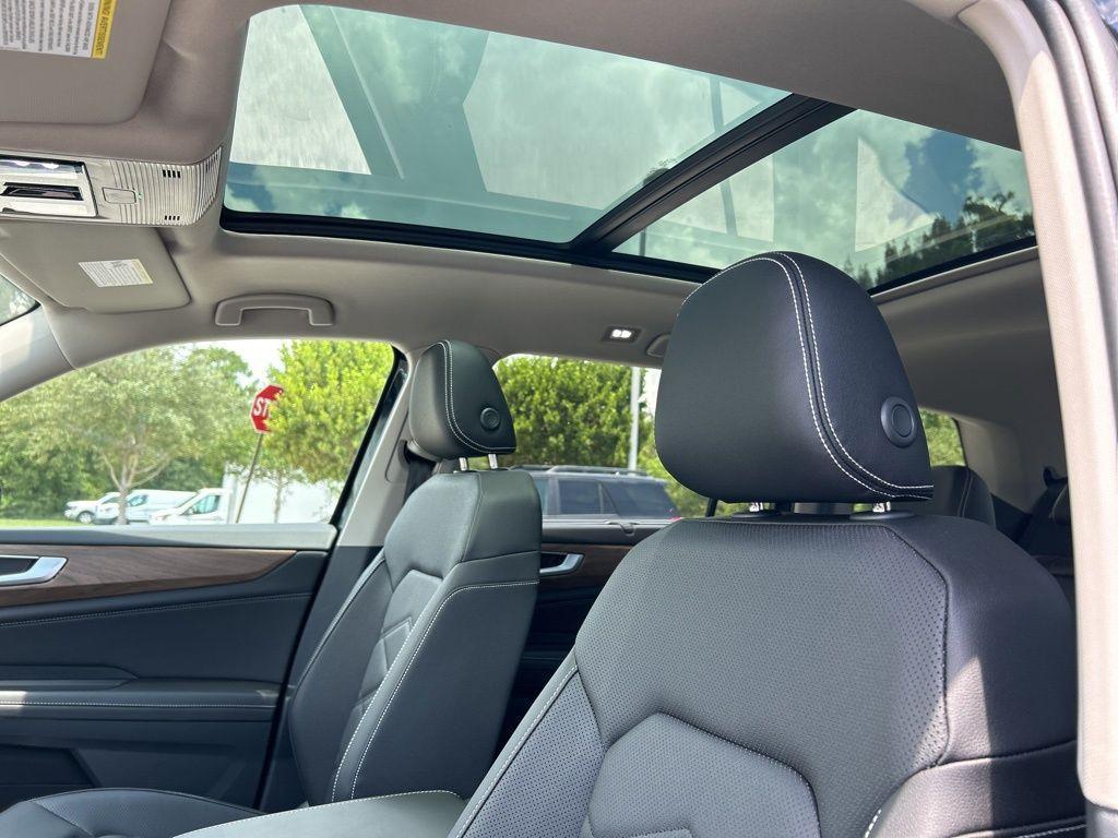 new 2025 Volkswagen Atlas car, priced at $40,968