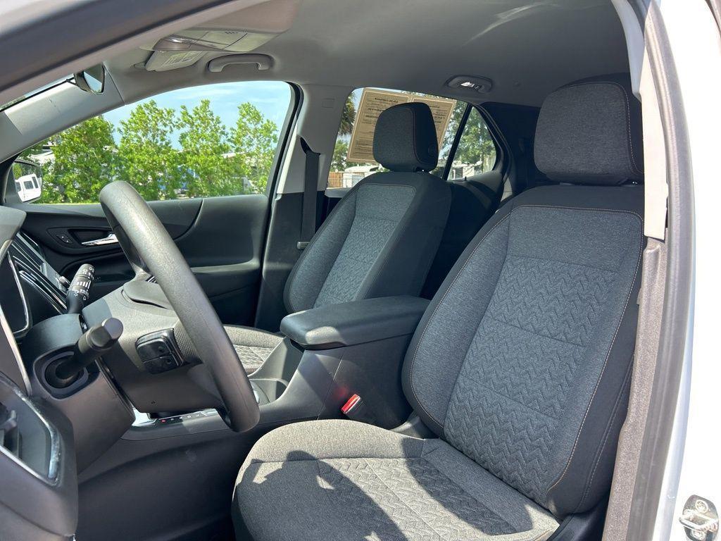 used 2023 Chevrolet Equinox car, priced at $19,655