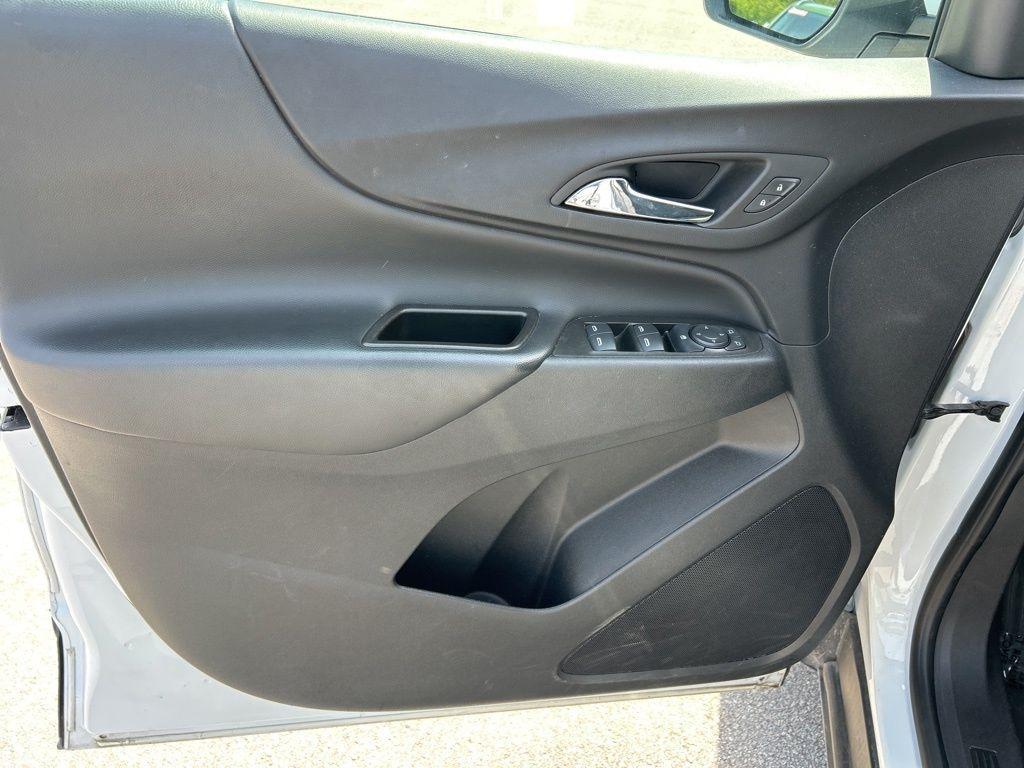 used 2023 Chevrolet Equinox car, priced at $19,655
