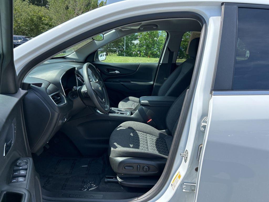 used 2023 Chevrolet Equinox car, priced at $19,655